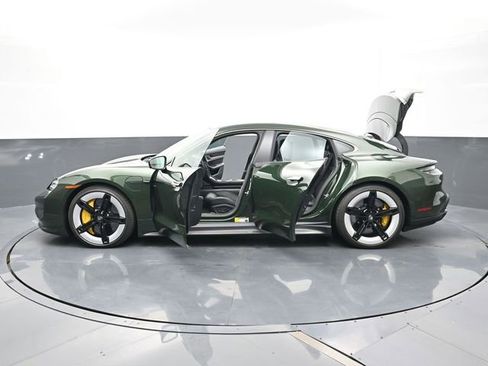 Certified 2025 Porsche Taycan Turbo S AWD/4WD image 31