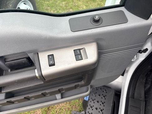 New 2027 Ford F750 2WD Regular Cab Super Duty image 15