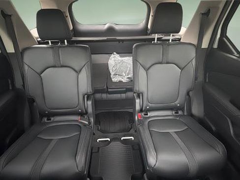 Used 2025 Honda Pilot EX-L image 28