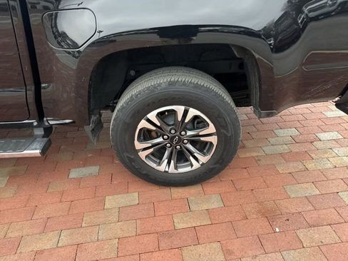 Used 2021 Chevrolet Colorado Z71 image 6