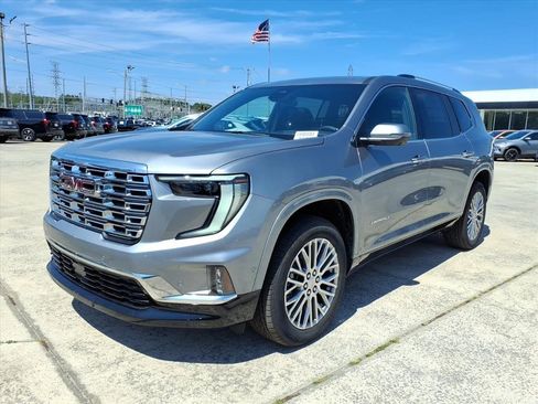 New 2026 GMC Acadia Denali w/ Super Cruise Package image 3