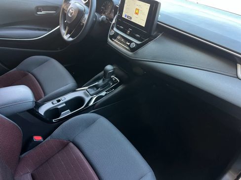 Used 2025 Toyota Corolla SE FWD image 16