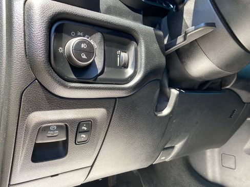 Used 2021 RAM 1500 Big Horn image 14