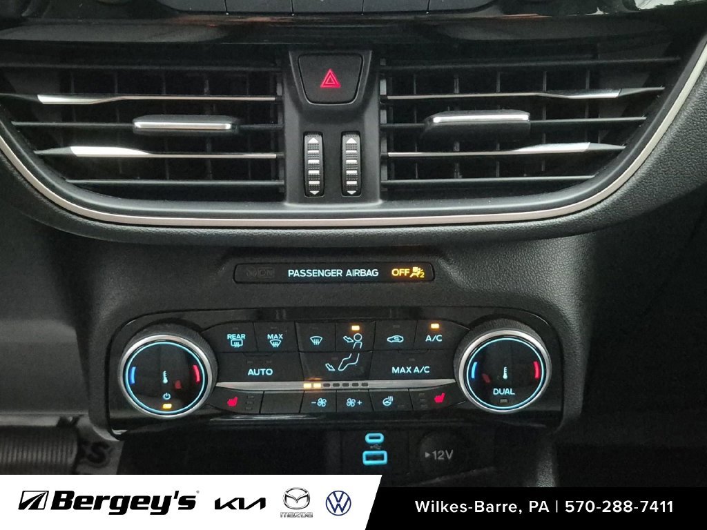 Used 2022 Ford Escape SE w/ Convenience Package FWD image 28