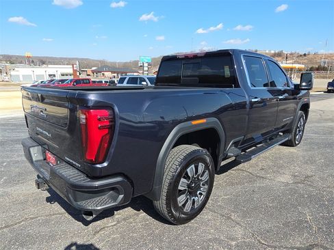 Used 2024 GMC Sierra 2500 Denali w/ Denali Reserve Package image 10