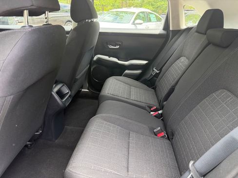 Used 2024 Honda HR-V LX image 11