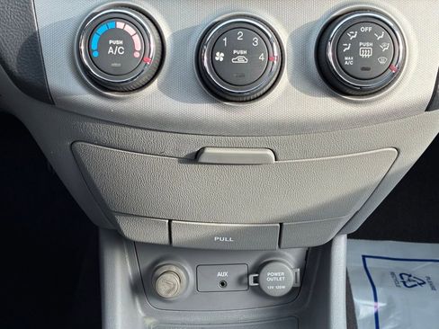 Used 2008 Hyundai Elantra GLS image 30