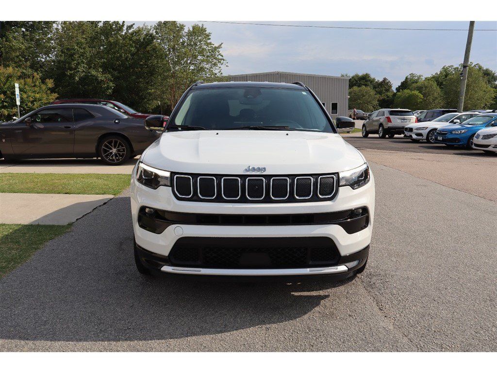 Used 2022 Jeep Compass Limited w/ Elite Group AWD/4WD image 8