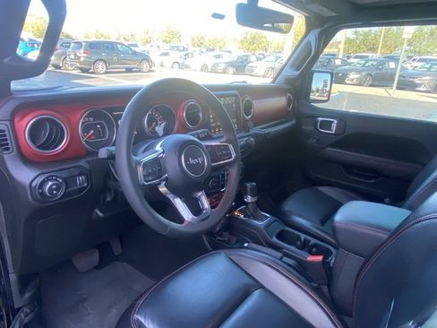 Used 2023 Jeep Gladiator Rubicon w/ Cold Weather Group image 12