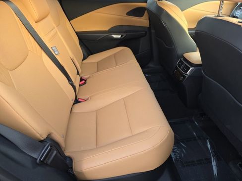 Certified 2025 Lexus RX 350 Premium image 12