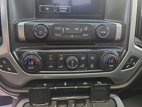 Used 2017 GMC Sierra 1500 SLT w/ SLT Premium Package AWD/4WD image 15
