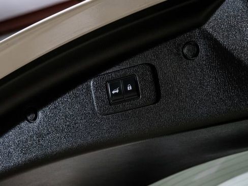 Used 2022 Nissan Armada Platinum w/ Captain's Chairs Package image 78