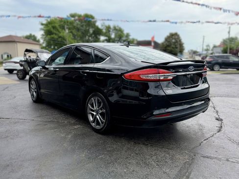 Used 2017 Ford Fusion SE w/ Equipment Group 201A FWD image 6