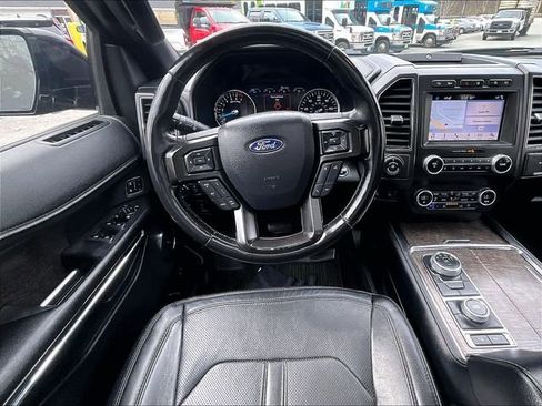 Used 2019 Ford Expedition Limited w/ Equipment Group 302A AWD/4WD image 5