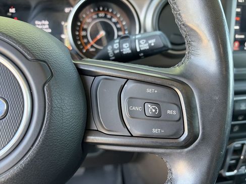 Used 2022 Jeep Wrangler Unlimited Sport image 22