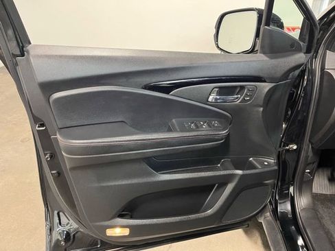 Used 2021 Honda Ridgeline Black Edition image 24