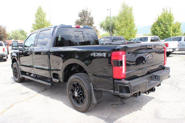 Used 2025 Ford F350 Lariat w/ Black Appearance Package AWD/4WD image 5