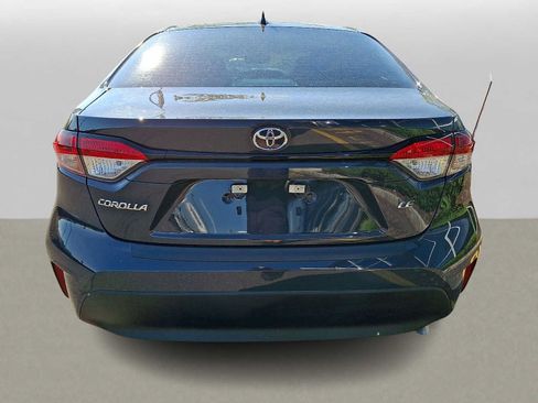 Used 2025 Toyota Corolla LE FWD image 5