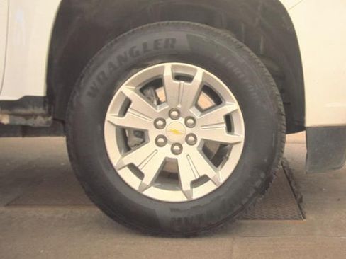 Used 2022 Chevrolet Colorado LT w/ Fleet Safety Package RWD image 15