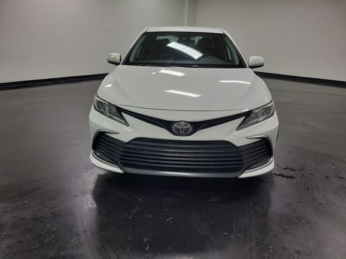 Used 2021 Toyota Camry LE FWD image 3