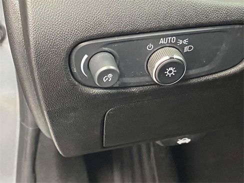 Used 2025 Chevrolet Malibu LT image 21