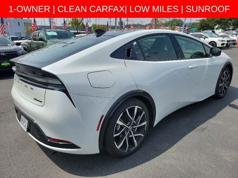 Used 2024 Toyota Prius Prime FWD image 7
