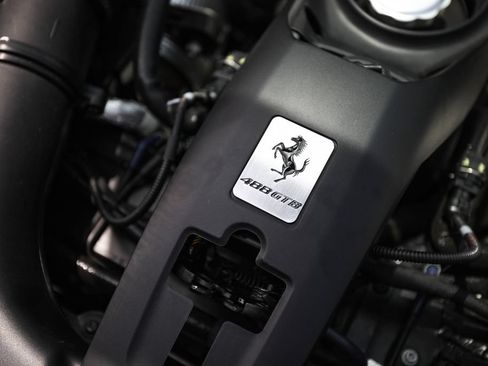 Certified 2019 Ferrari 488 GTB RWD image 23