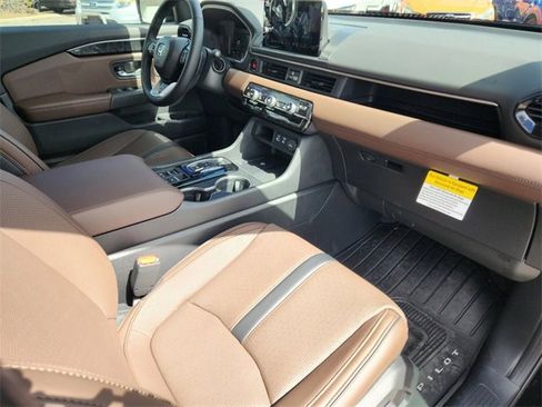 New 2025 Honda Pilot Elite image 21
