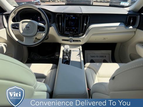 Certified 2024 Volvo XC60 T8 Ultimate w/ Protection Package Premier image 2