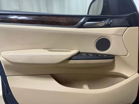 Used 2016 BMW X3 xDrive28i image 12