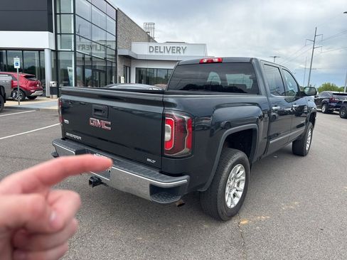 Used 2018 GMC Sierra 1500 SLT w/ SLT Premium Package AWD/4WD image 6