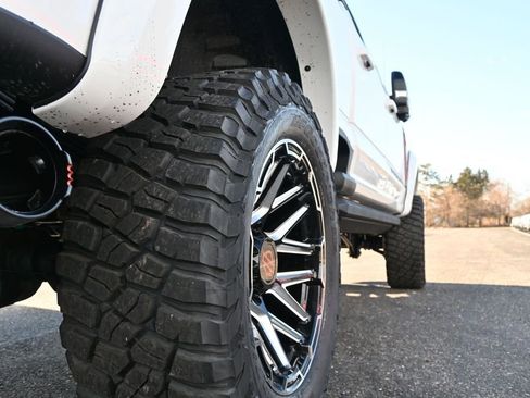 New 2026 Ford F250 Lariat w/ Black Appearance Package AWD/4WD image 16