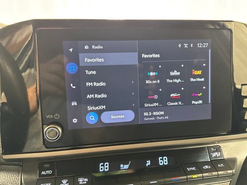Used 2025 Toyota Camry LE FWD image 21