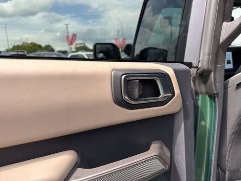 Used 2022 Ford Bronco Wildtrak image 33