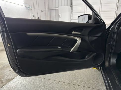 Used 2012 Honda Accord EX image 16