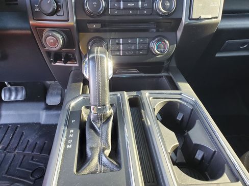 Used 2017 Ford F150 XLT w/ Equipment Group 302A Luxury image 42