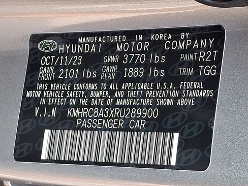 Used 2024 Hyundai Venue SEL FWD image 27