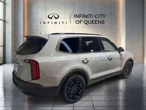 Used 2022 Kia Telluride SX w/ Nightfall Edition Package AWD/4WD image 4