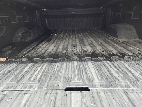 Used 2022 GMC Sierra 2500 SLT w/ LPO, GMC Protection Package image 5