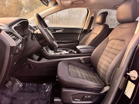 Used 2017 Ford Edge SEL w/ Class II Trailer Tow Package AWD/4WD image 16
