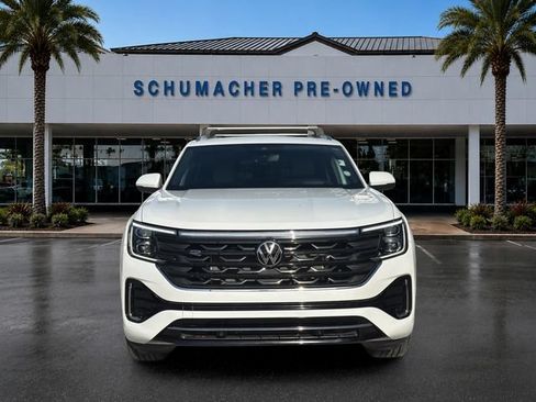Certified 2024 Volkswagen Atlas Cross Sport SEL R-Line AWD/4WD image 2