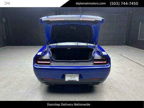 Used 2018 Dodge Challenger R/T Plus image 37