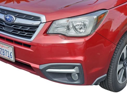 Used 2018 Subaru Forester 2.5i Premium AWD/4WD image 9