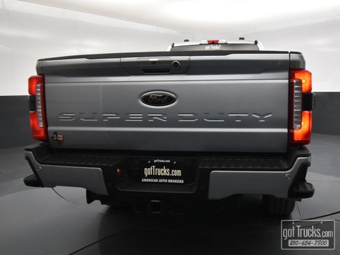 Used 2024 Ford F350 Lariat w/ Black Appearance Package image 5