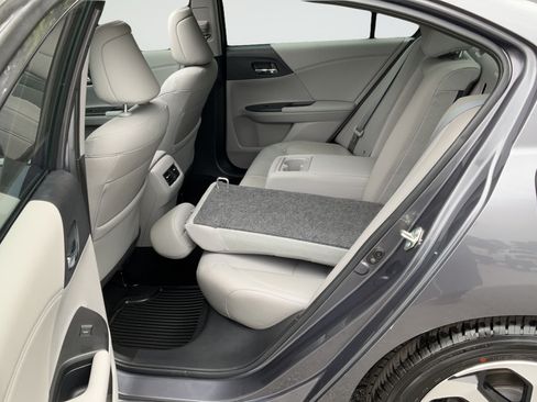 Used 2017 Honda Accord EX-L image 34