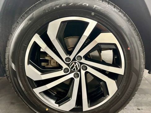 Used 2022 Volkswagen Atlas SEL AWD/4WD image 10