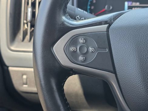 Used 2017 Chevrolet Colorado Z71 RWD image 36