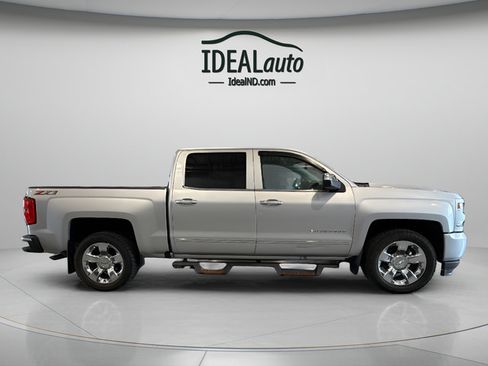 Used 2018 Chevrolet Silverado 1500 LTZ Z71 w/ LTZ Plus Package AWD/4WD image 12