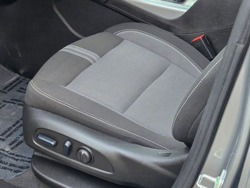 Certified 2024 Chevrolet Blazer LT w/ Convenience Package image 22