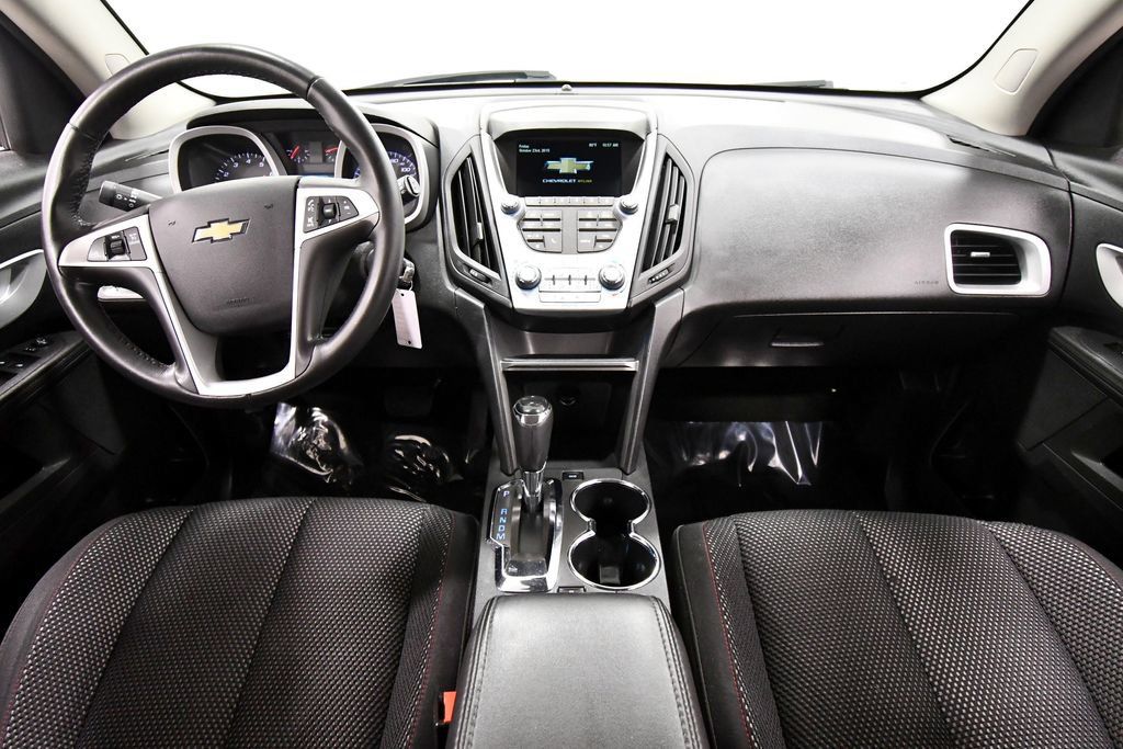 Used 2017 Chevrolet Equinox LT w/ Convenience Package AWD/4WD image 3